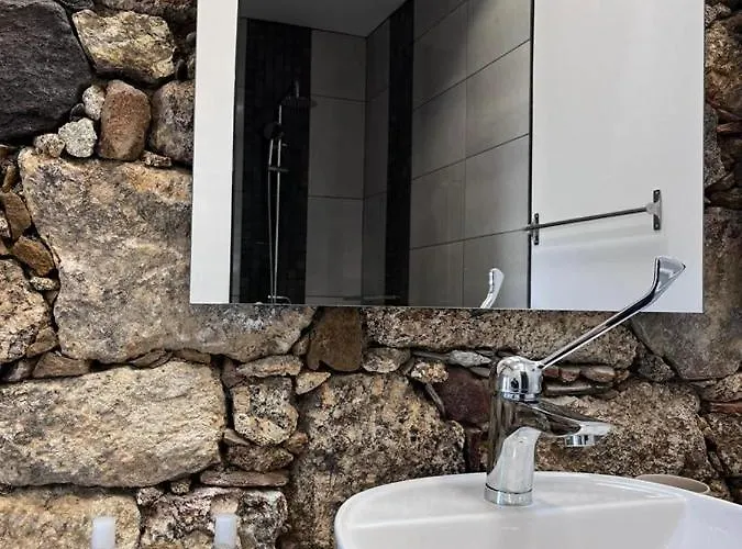 Quinta Da Pedrulha 公寓式酒店 3*